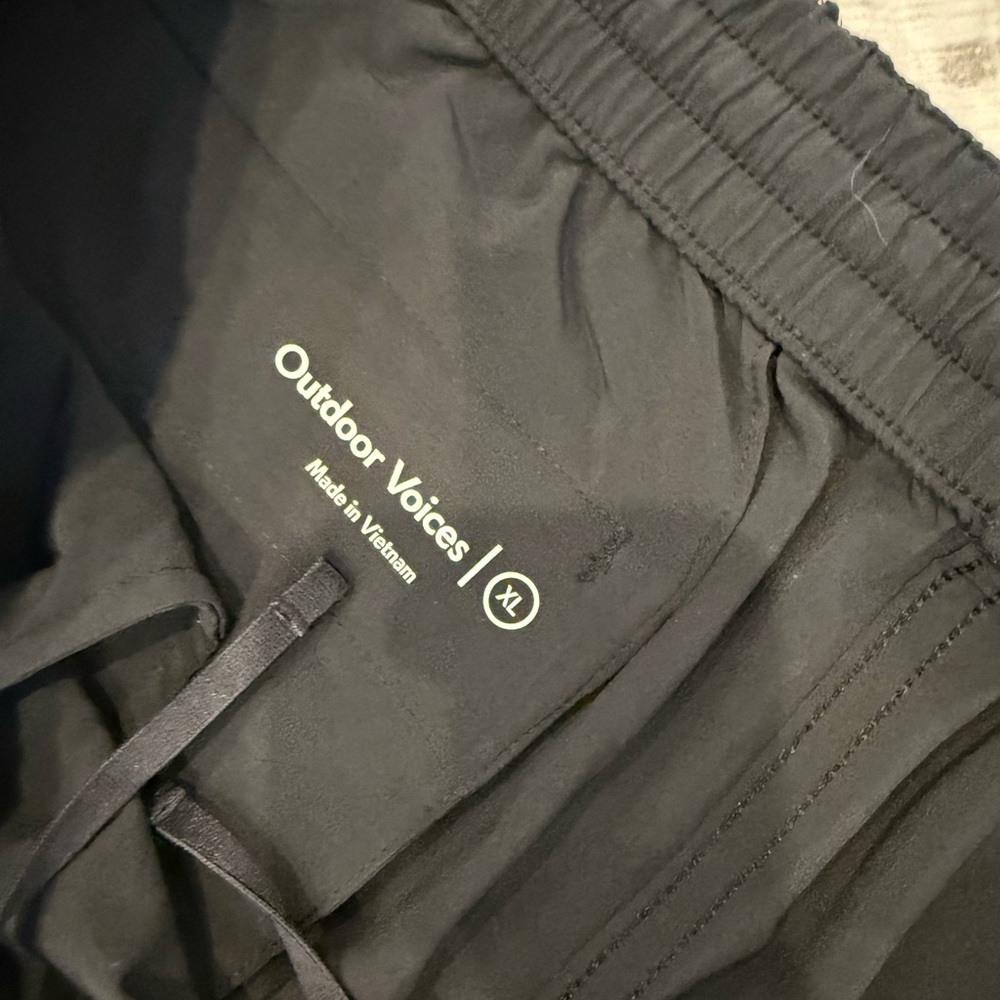 Outdoor voices light weight pants. Never worn but no tags